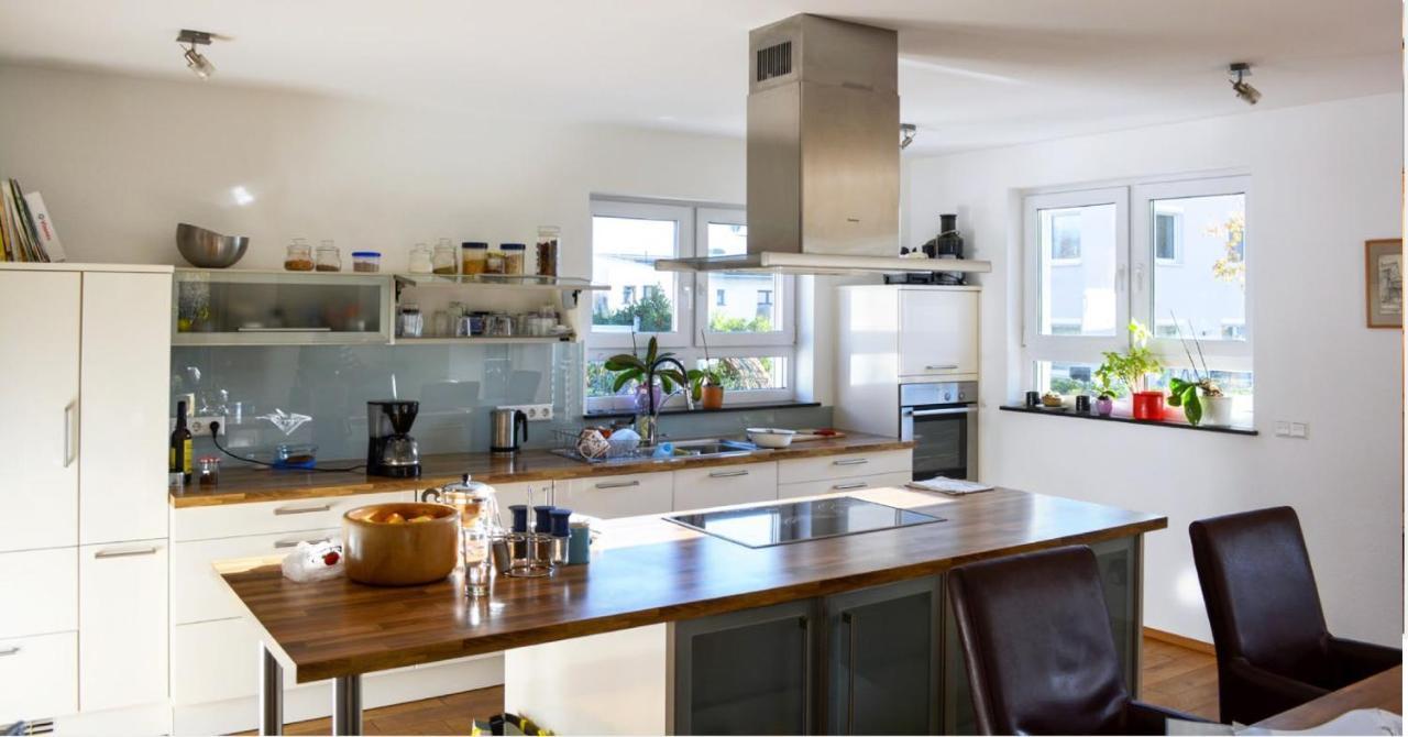 Apartment Und Privatzimmern In Freiburg Екстериор снимка