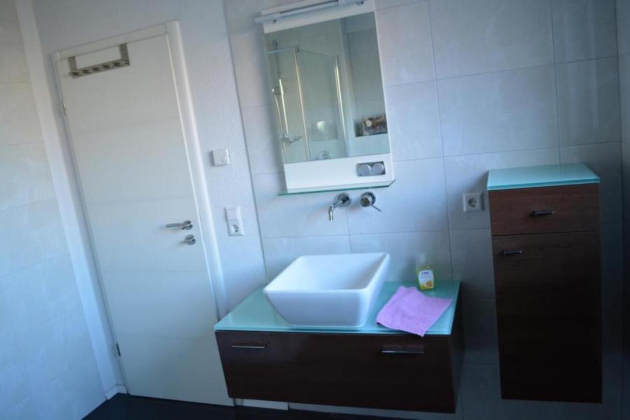 Apartment Und Privatzimmern In Freiburg Екстериор снимка