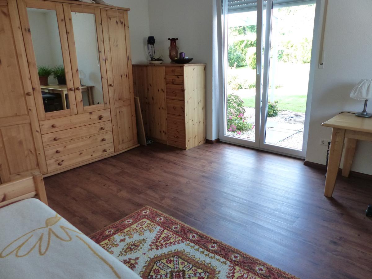 Apartment Und Privatzimmern In Freiburg Екстериор снимка