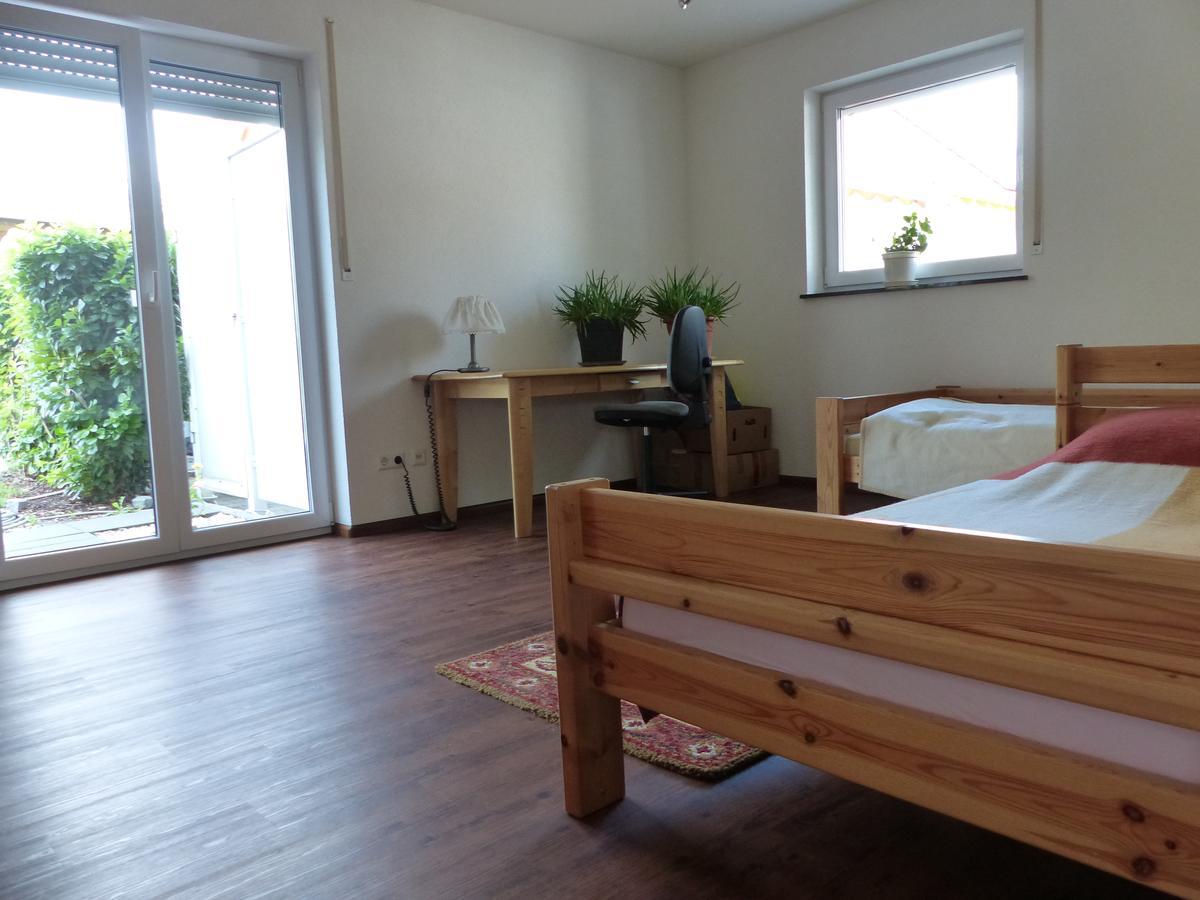 Apartment Und Privatzimmern In Freiburg Екстериор снимка