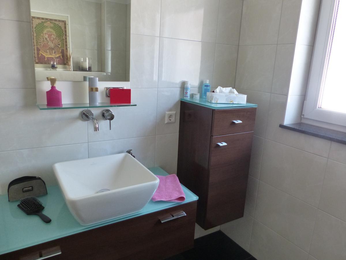 Apartment Und Privatzimmern In Freiburg Екстериор снимка
